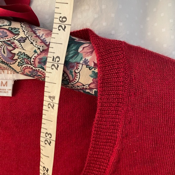 NWOT Merino Acrylic blend V-Neck Red light weight long sleeve sweater - Picture 6 of 10